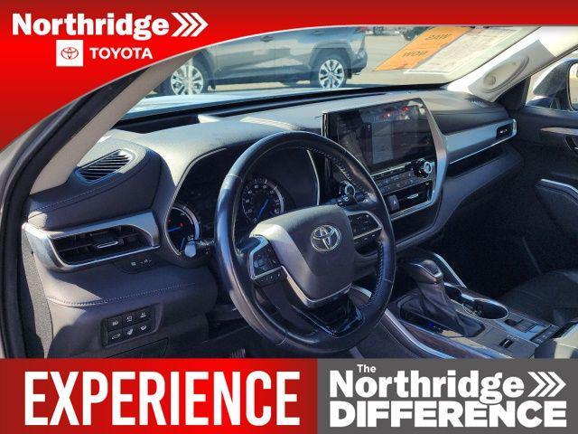 used 2021 Toyota Highlander Hybrid car, priced at $34,555