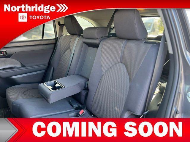 used 2023 Toyota Highlander car, priced at $36,488