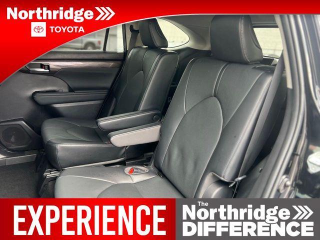 used 2023 Toyota Highlander car, priced at $41,995