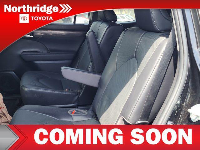 used 2023 Toyota Highlander car, priced at $44,950
