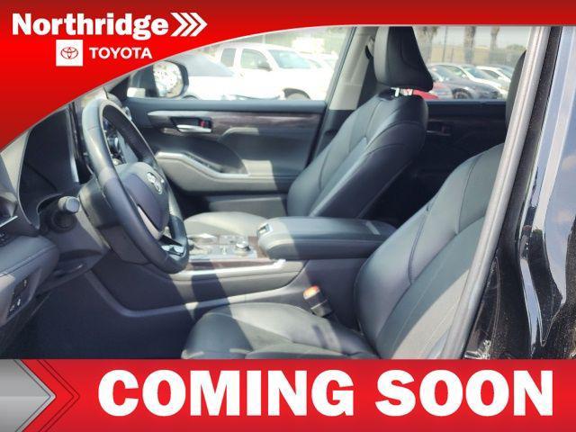 used 2023 Toyota Highlander car, priced at $44,950