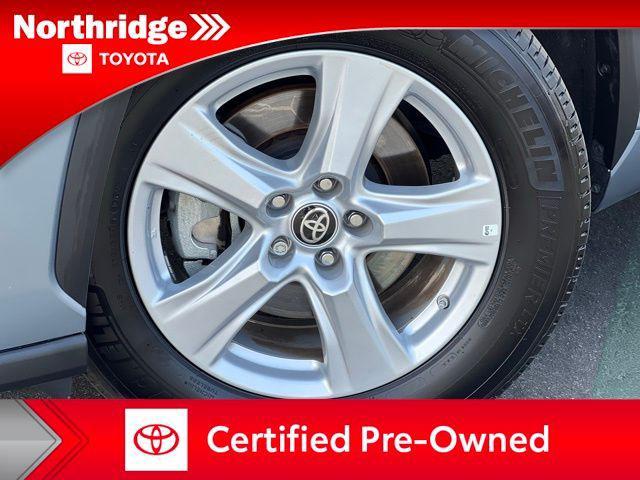 used 2024 Toyota Highlander car, priced at $42,250