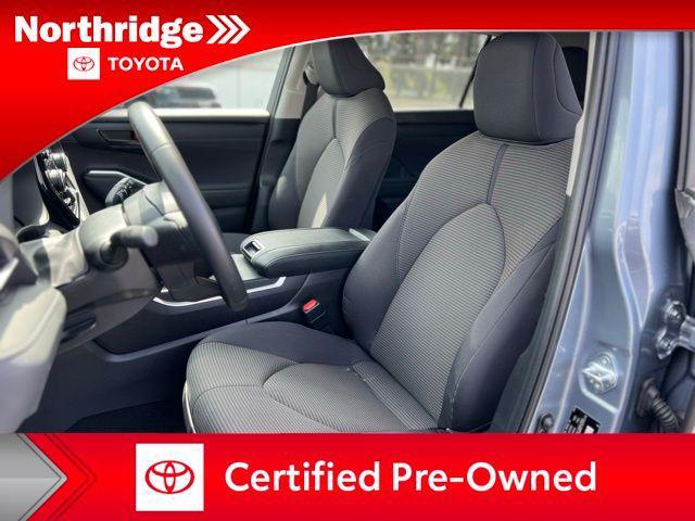 used 2024 Toyota Highlander car, priced at $42,250