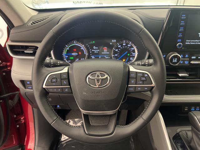 used 2022 Toyota Highlander Hybrid car, priced at $35,350