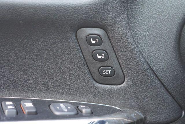 used 2017 Toyota Avalon Hybrid car, priced at $17,995