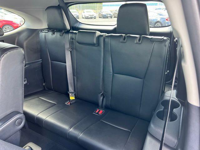 used 2022 Toyota Highlander Hybrid car, priced at $39,355