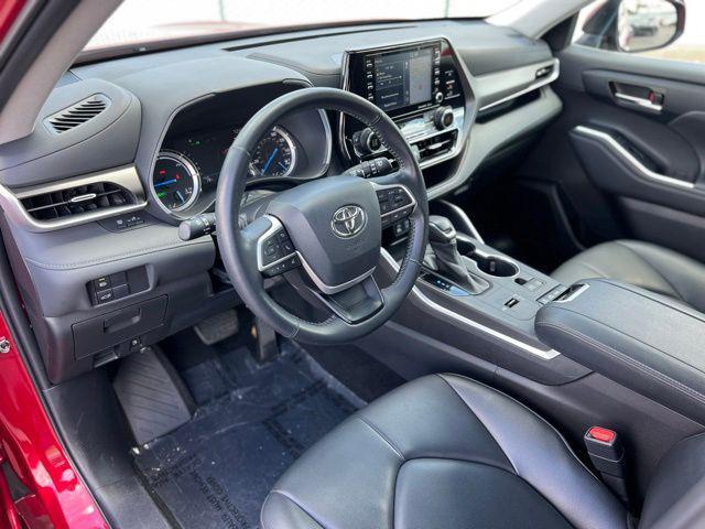 used 2022 Toyota Highlander Hybrid car, priced at $39,355