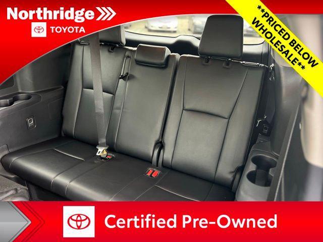 used 2024 Toyota Highlander car, priced at $37,650