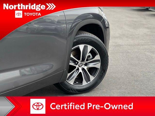 used 2024 Toyota Highlander car, priced at $44,000