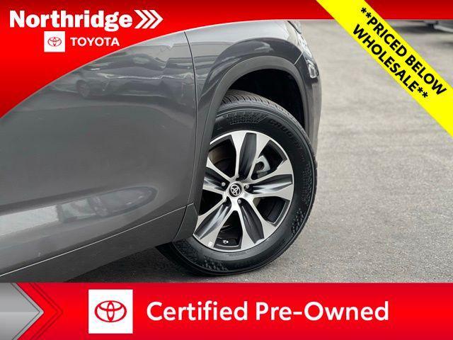 used 2024 Toyota Highlander car, priced at $37,650