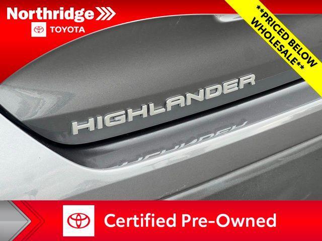 used 2024 Toyota Highlander car, priced at $37,650