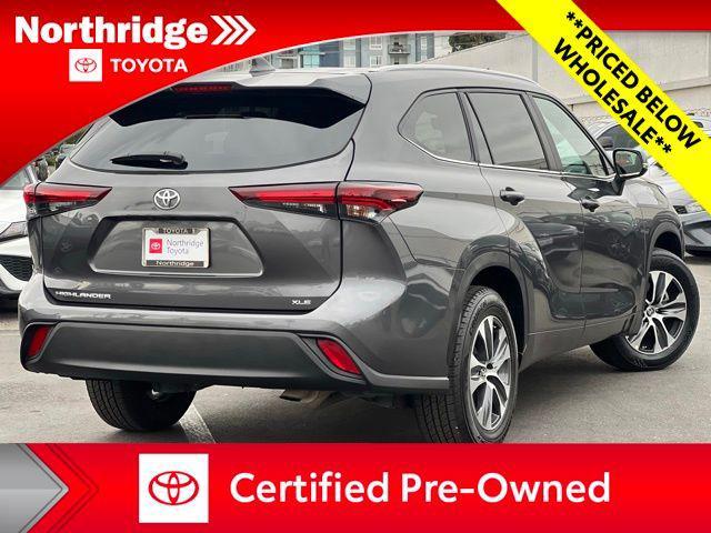 used 2024 Toyota Highlander car, priced at $37,650