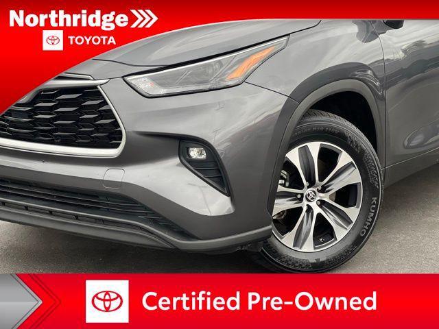 used 2024 Toyota Highlander car, priced at $44,000