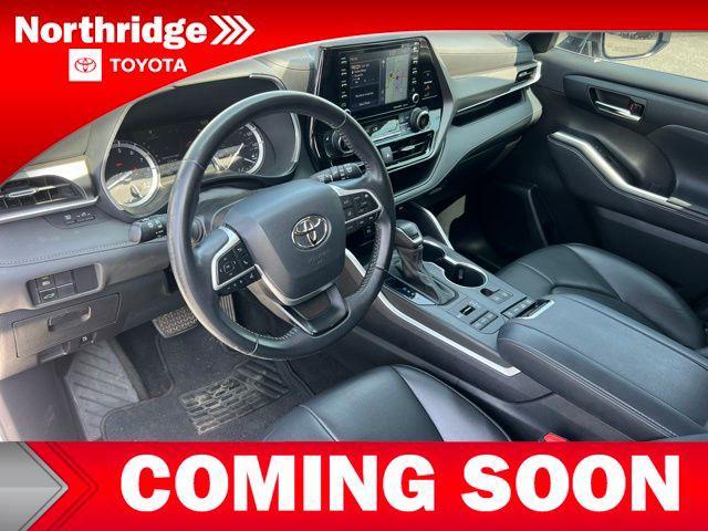 used 2022 Toyota Highlander car, priced at $37,990