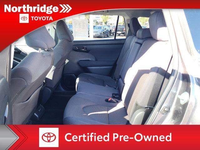 used 2024 Toyota Highlander car, priced at $41,995