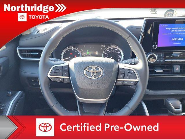 used 2024 Toyota Highlander car, priced at $41,995