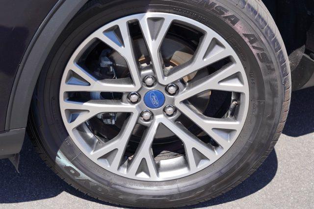 used 2022 Ford Escape car, priced at $22,000