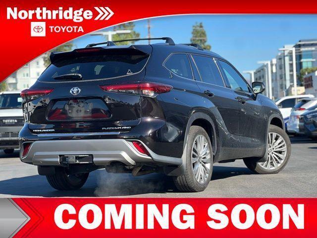 used 2021 Toyota Highlander car, priced at $39,495