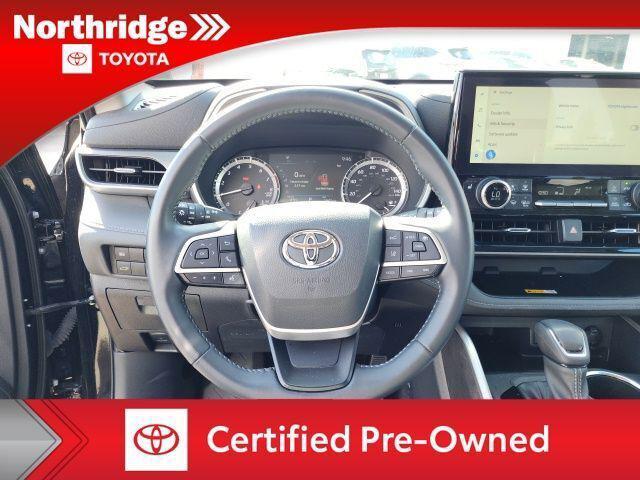 used 2023 Toyota Highlander car, priced at $40,595