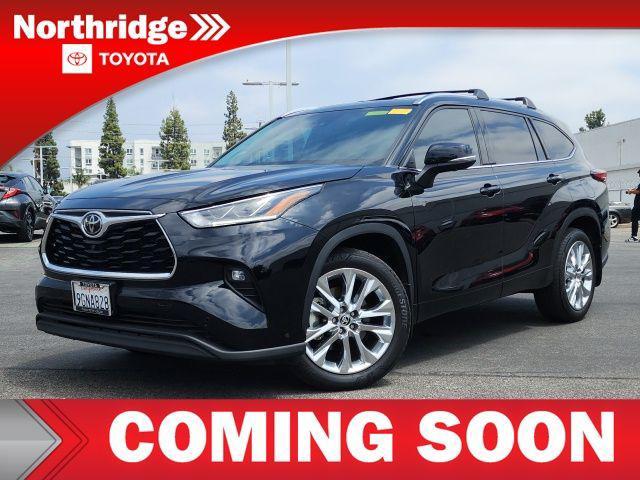 used 2023 Toyota Highlander car, priced at $41,500