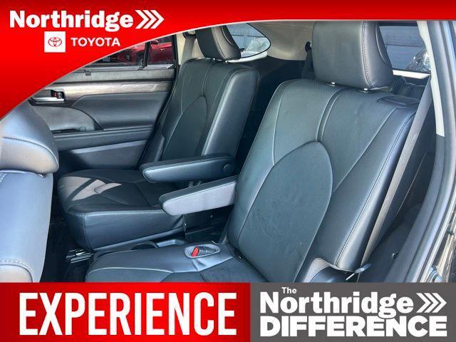 used 2023 Toyota Highlander car, priced at $41,500