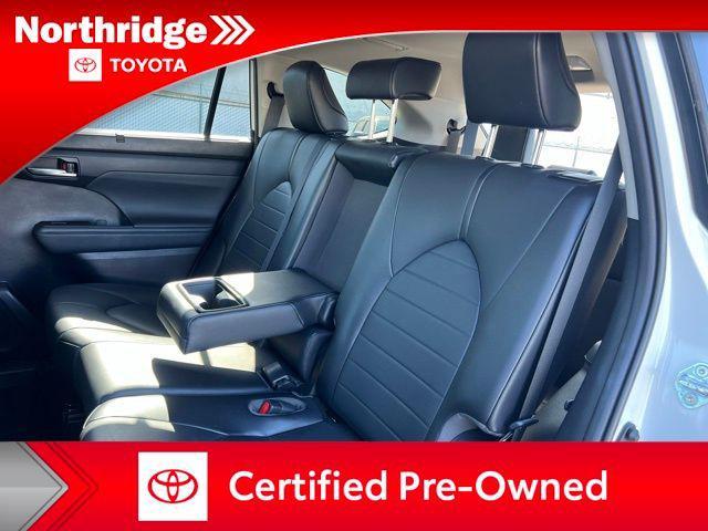 used 2021 Toyota Highlander Hybrid car, priced at $37,970