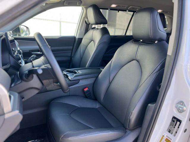 used 2024 Toyota Grand Highlander car, priced at $43,366