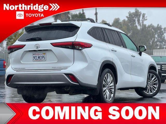 used 2022 Toyota Highlander car, priced at $46,995