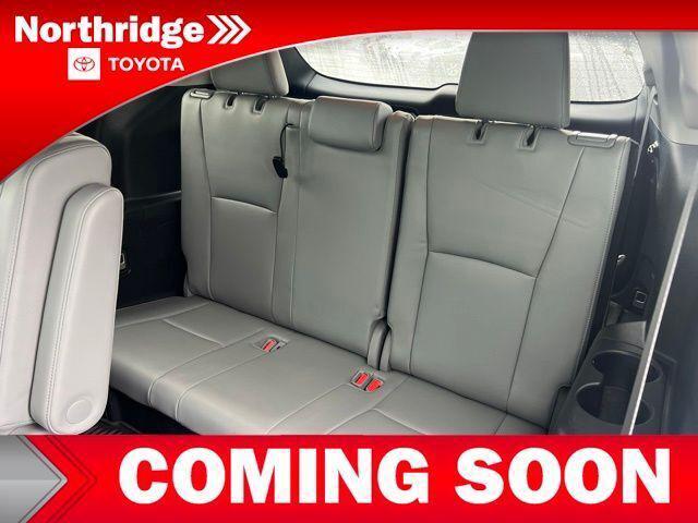 used 2022 Toyota Highlander car, priced at $46,995