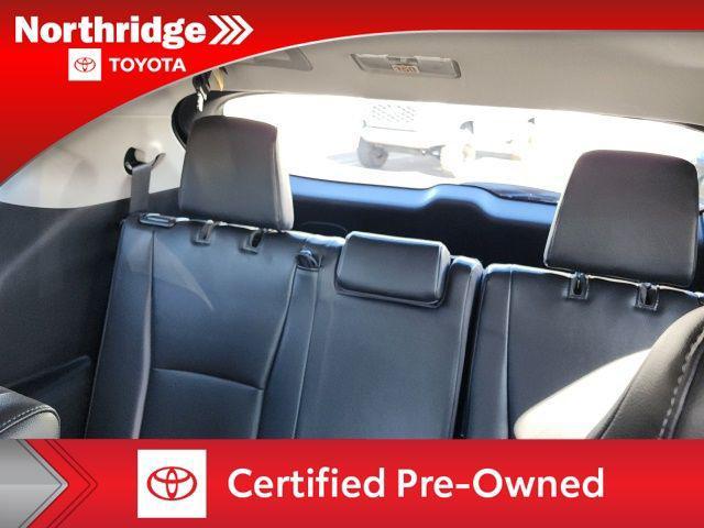 used 2022 Toyota Highlander car, priced at $39,235