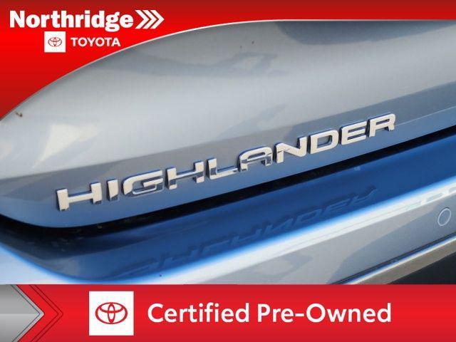 used 2022 Toyota Highlander car, priced at $39,235