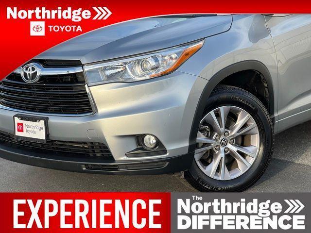 used 2016 Toyota Highlander car, priced at $21,900