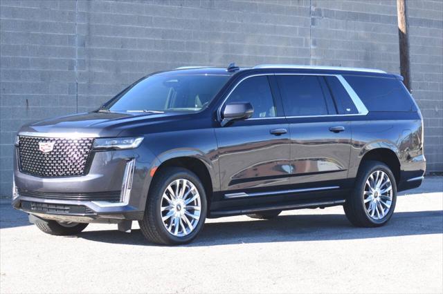 used 2022 Cadillac Escalade ESV car, priced at $64,999