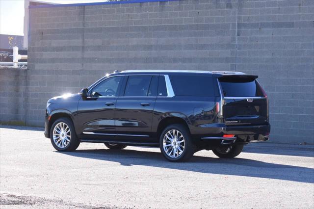 used 2022 Cadillac Escalade ESV car, priced at $64,999