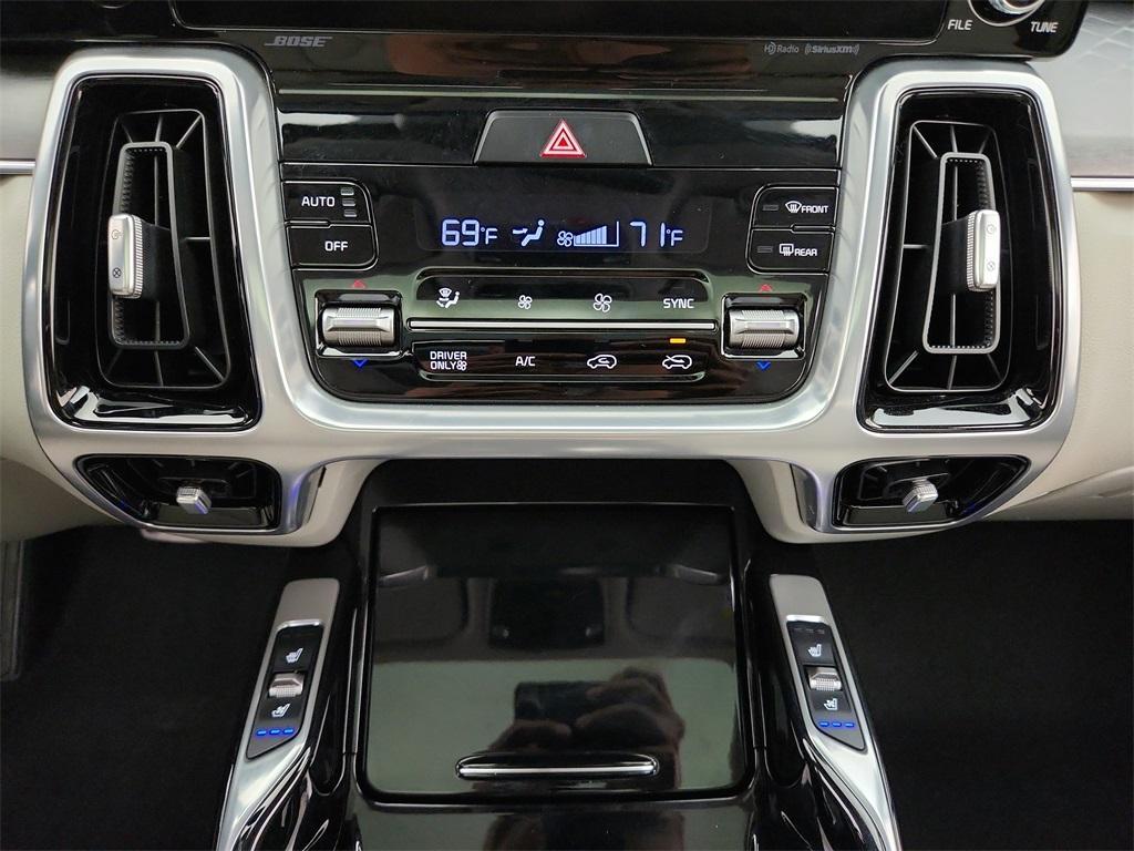 used 2024 Kia Sorento Plug-In Hybrid car, priced at $39,536
