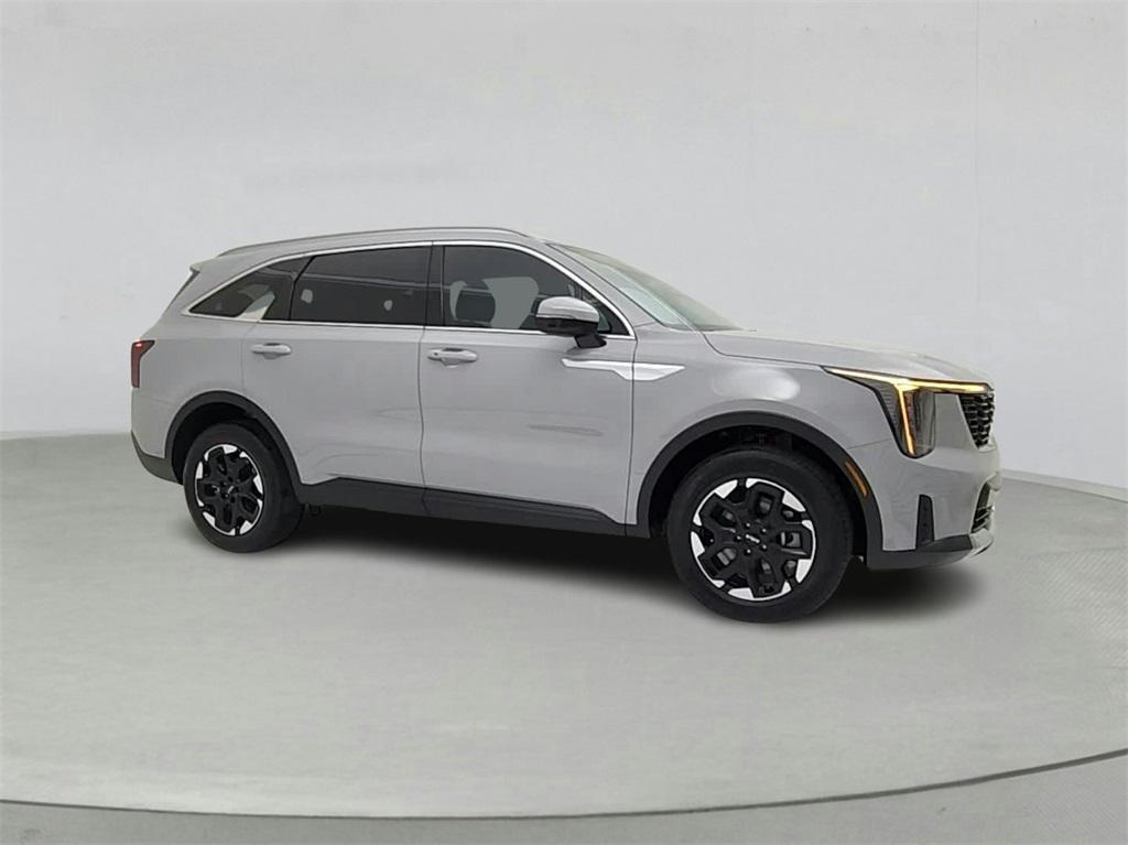 used 2024 Kia Sorento car, priced at $30,491