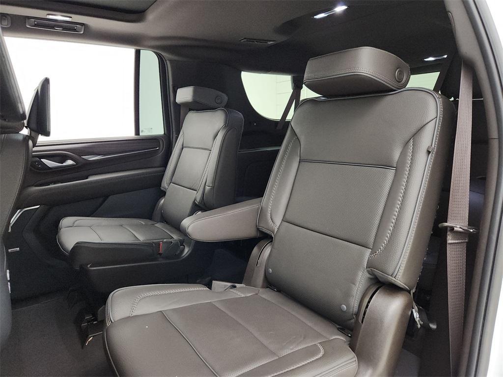 used 2023 GMC Yukon XL car, priced at $65,992