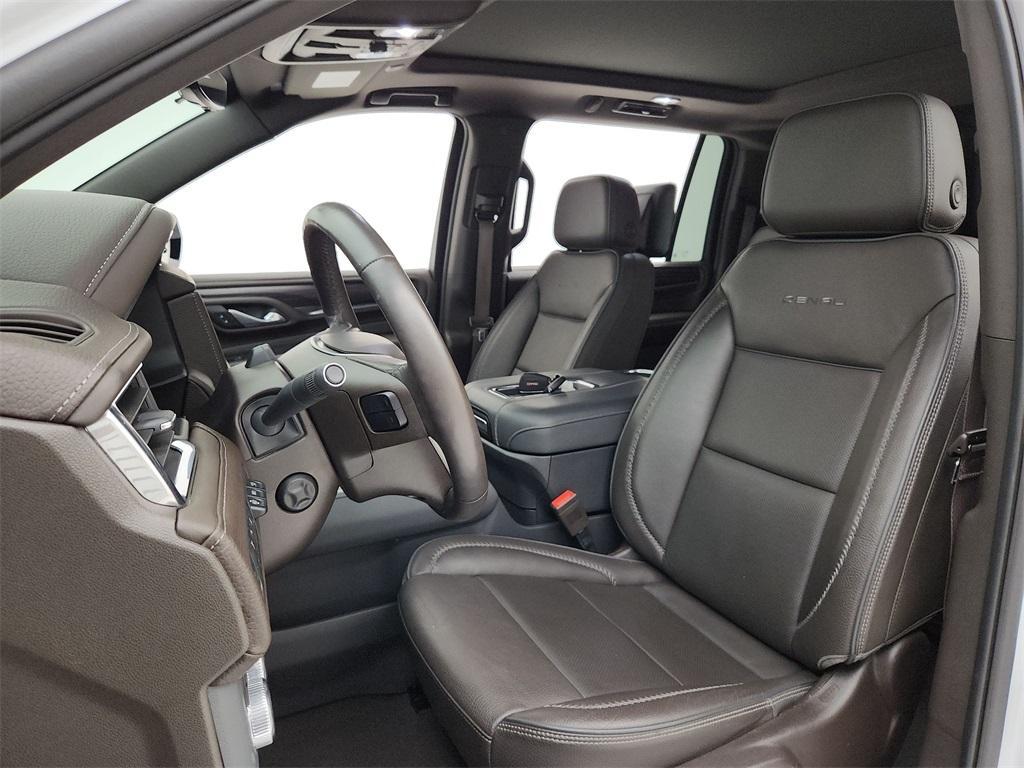 used 2023 GMC Yukon XL car, priced at $65,992