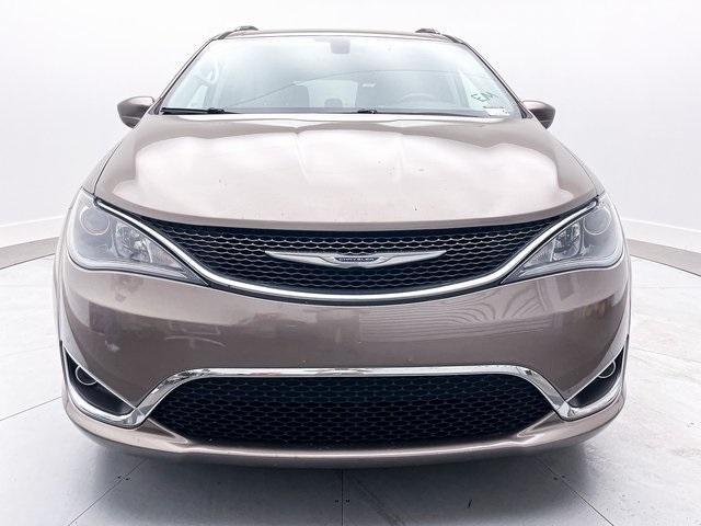 used 2017 Chrysler Pacifica car, priced at $11,984