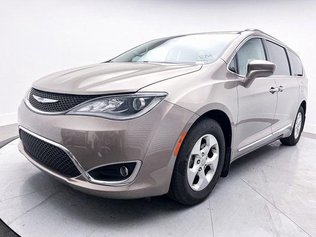 used 2017 Chrysler Pacifica car, priced at $11,984