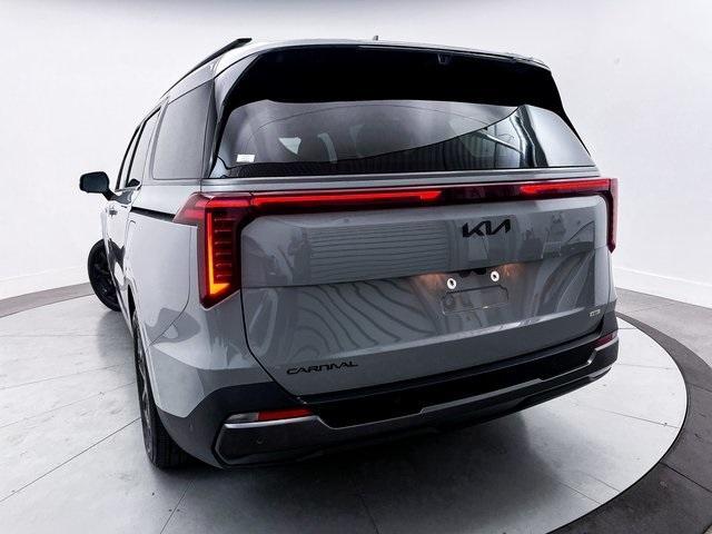 used 2025 Kia Carnival Hybrid car, priced at $47,491