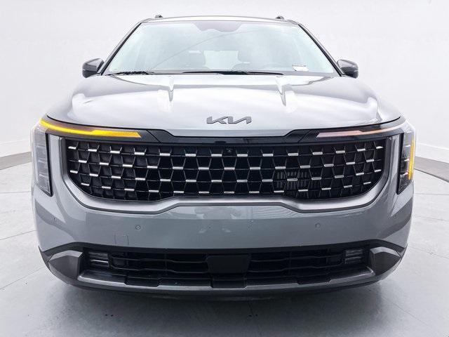 used 2025 Kia Carnival Hybrid car, priced at $47,491