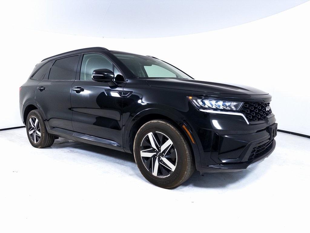 used 2022 Kia Sorento car, priced at $24,585