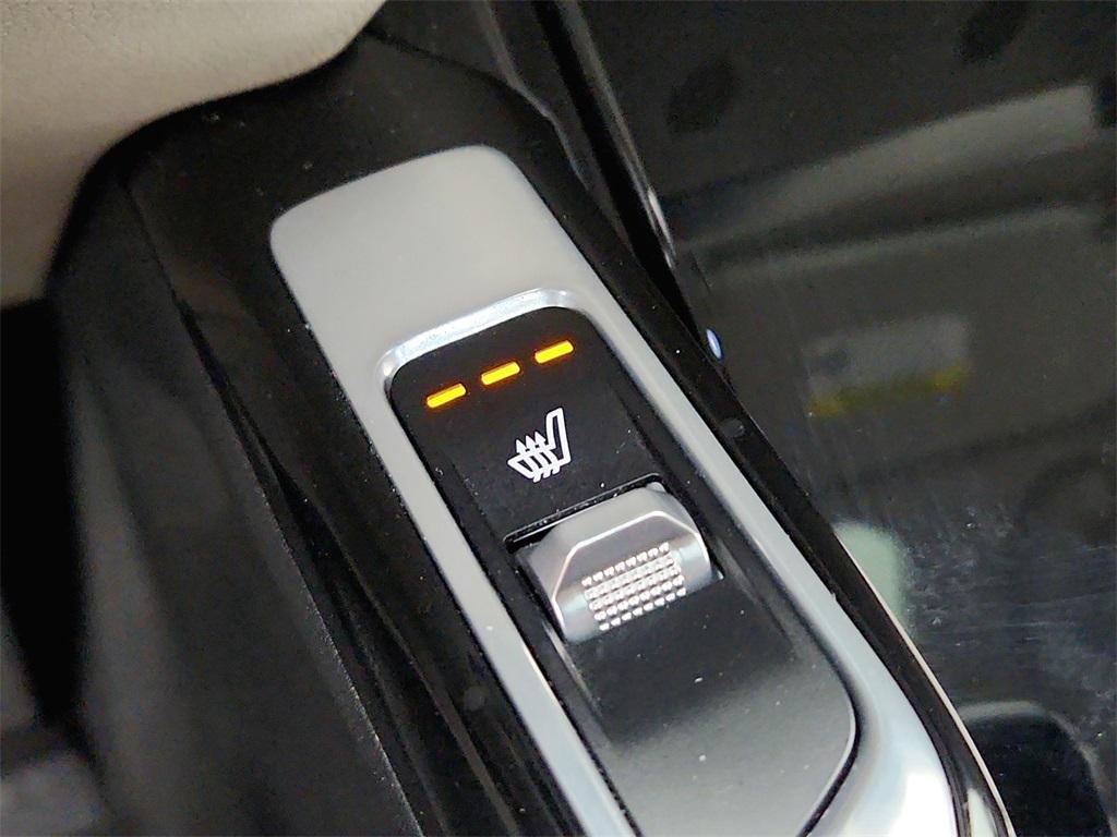 used 2022 Kia Sorento car, priced at $29,592