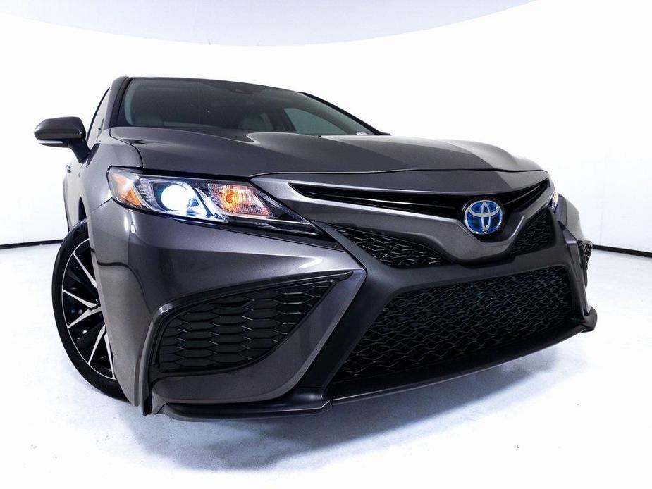 used 2022 Toyota Camry Hybrid car, priced at $27,591