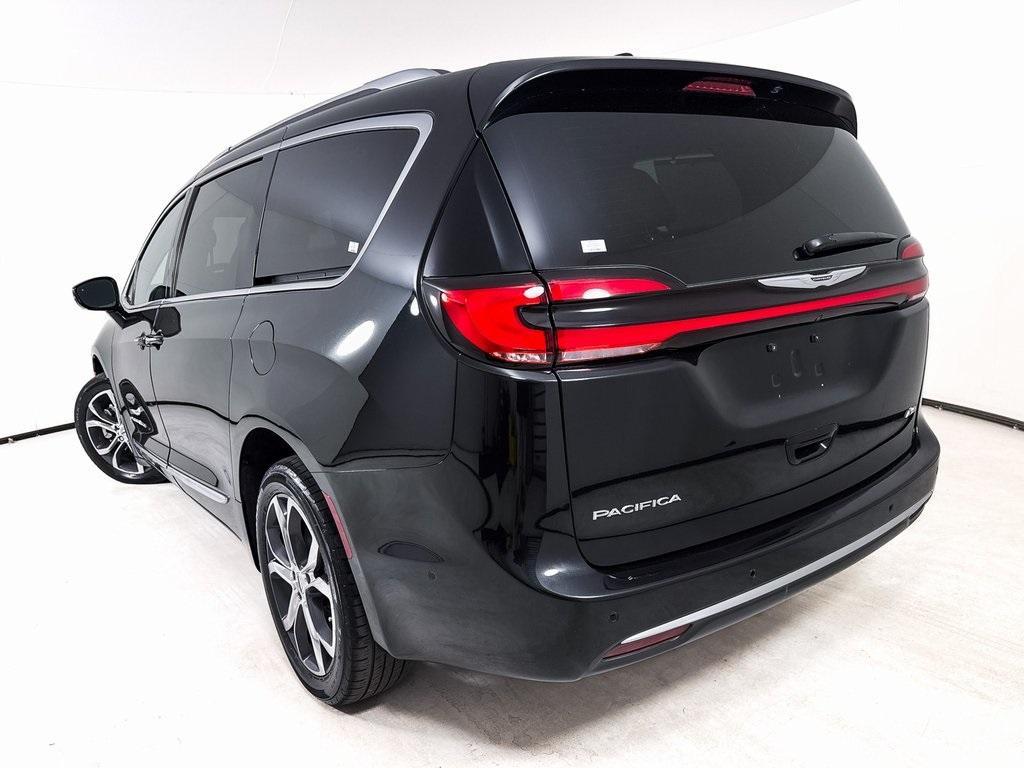 used 2021 Chrysler Pacifica car, priced at $34,500