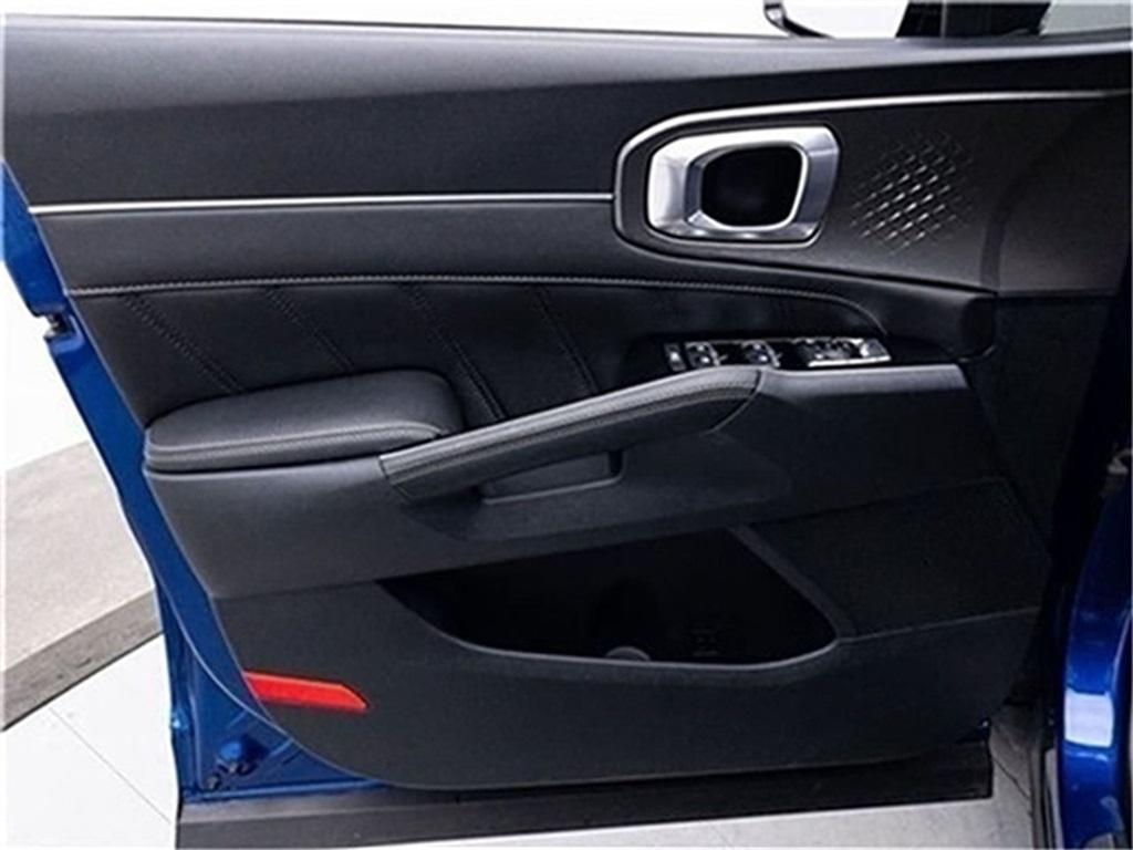 used 2023 Kia Sorento car, priced at $27,997