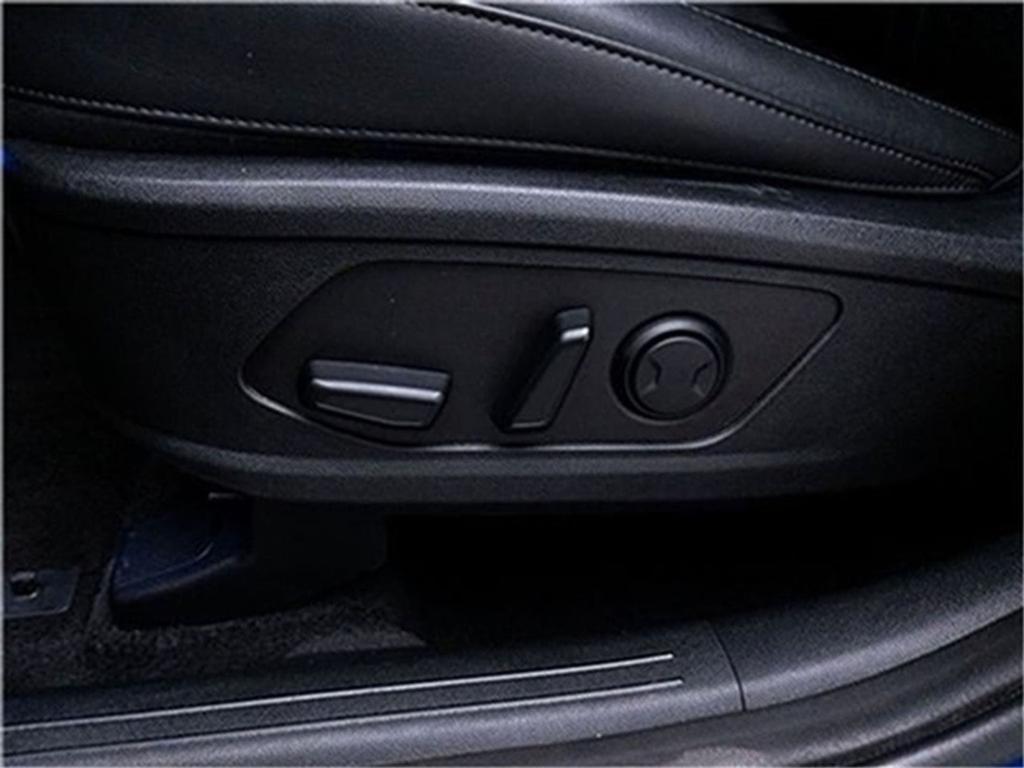 used 2023 Kia Sorento car, priced at $27,499