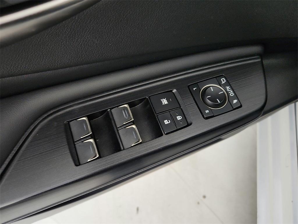 used 2021 Lexus ES 300h car, priced at $32,991