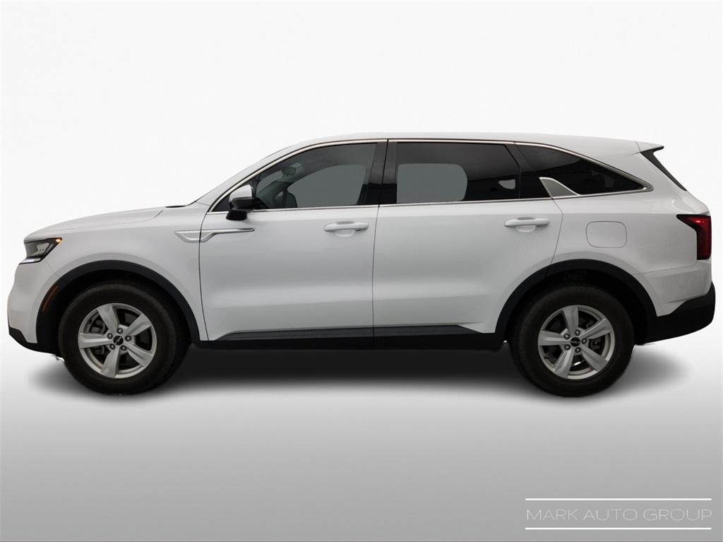 used 2023 Kia Sorento car, priced at $21,995